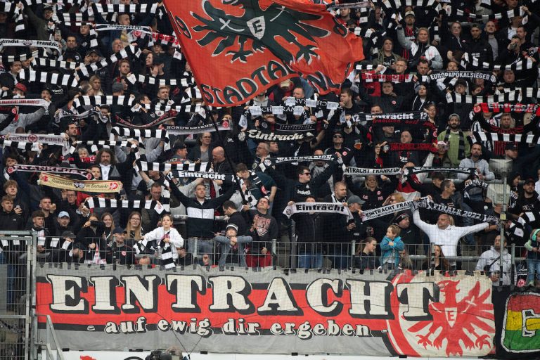 Eintracht-Frankfurt-Fans Frauen Bundesliga