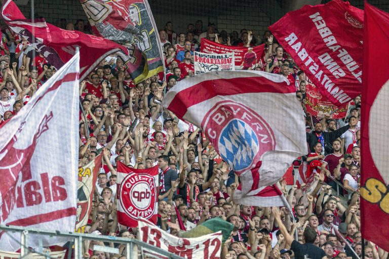 FC-Bayern-München-Fans