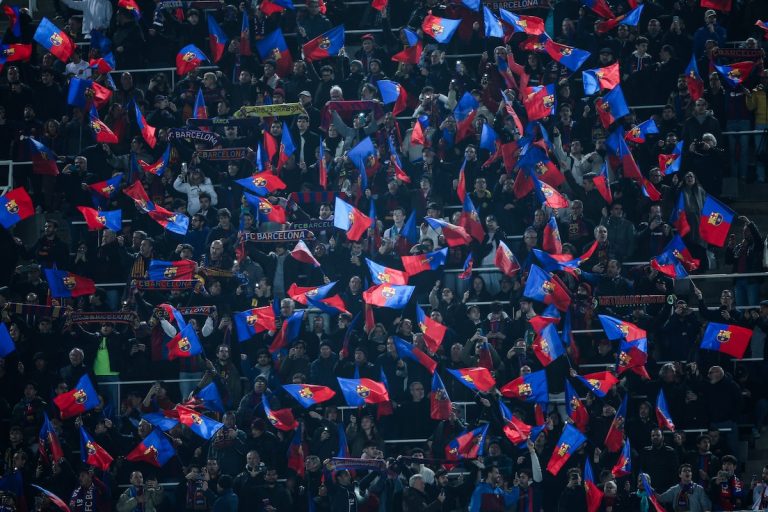 fc-barcelona-fans