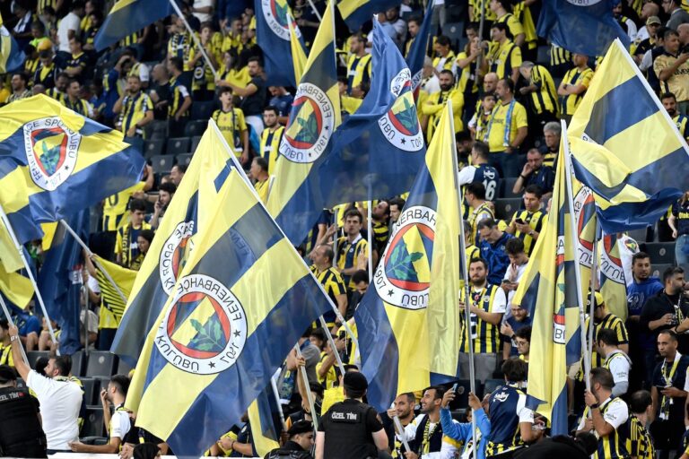 Fenerbahce-Fans