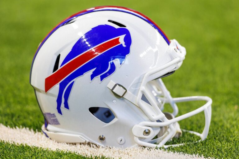 buffalo-bills-helm
