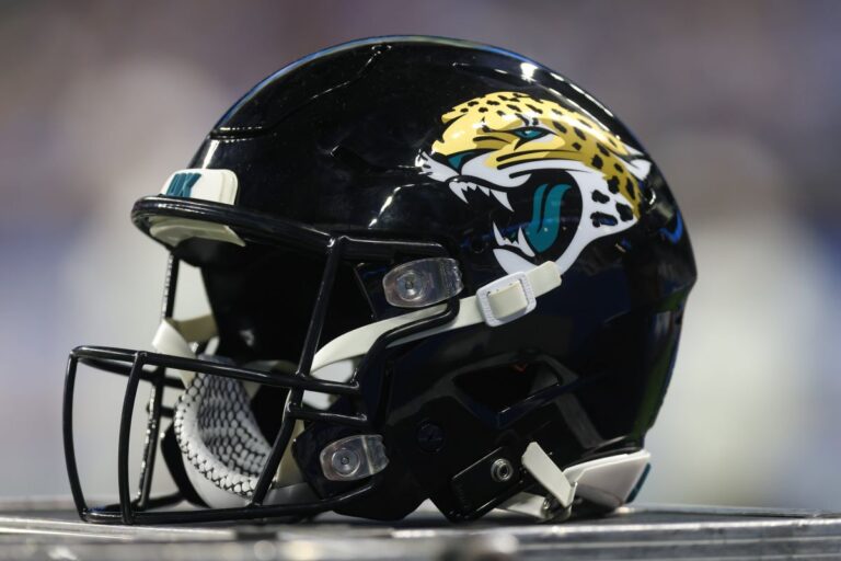 jacksonville-jaguars-helm