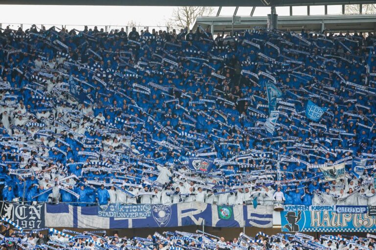 hertha-bsc-fans-flaggen