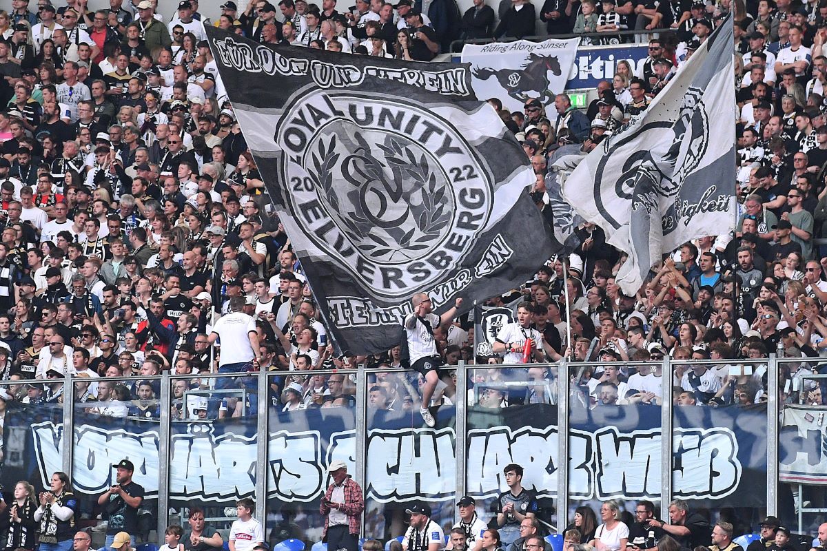 elversberg-fans-flaggen