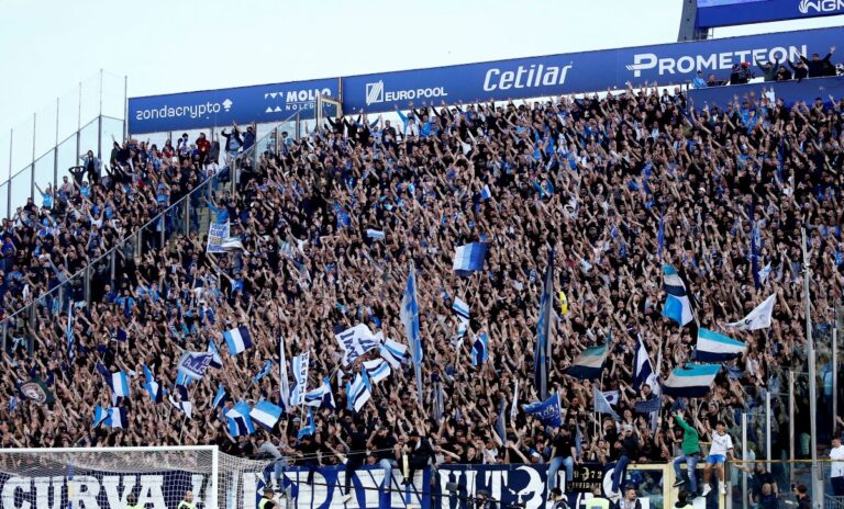 neapel-fans-flaggen