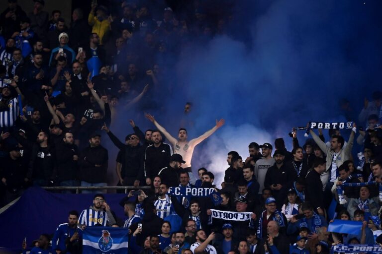 porto-fans-flaggen