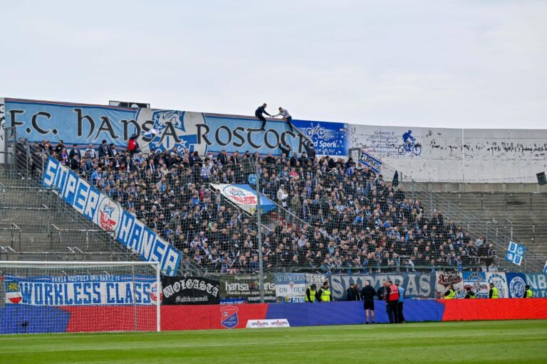 hansa-rostock-fans-und-flaggen