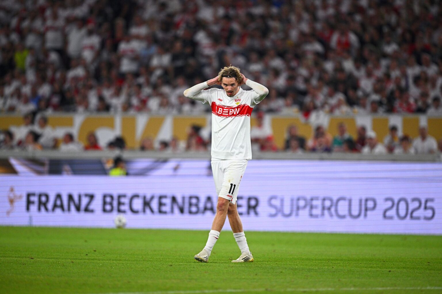 Nick Woltemade blieb im Supercup gegen seinen Wunschverein FC Bayern ohne Treffer.