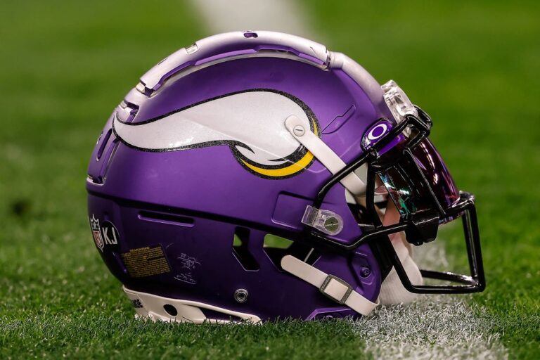 minnesota-vikings-helm