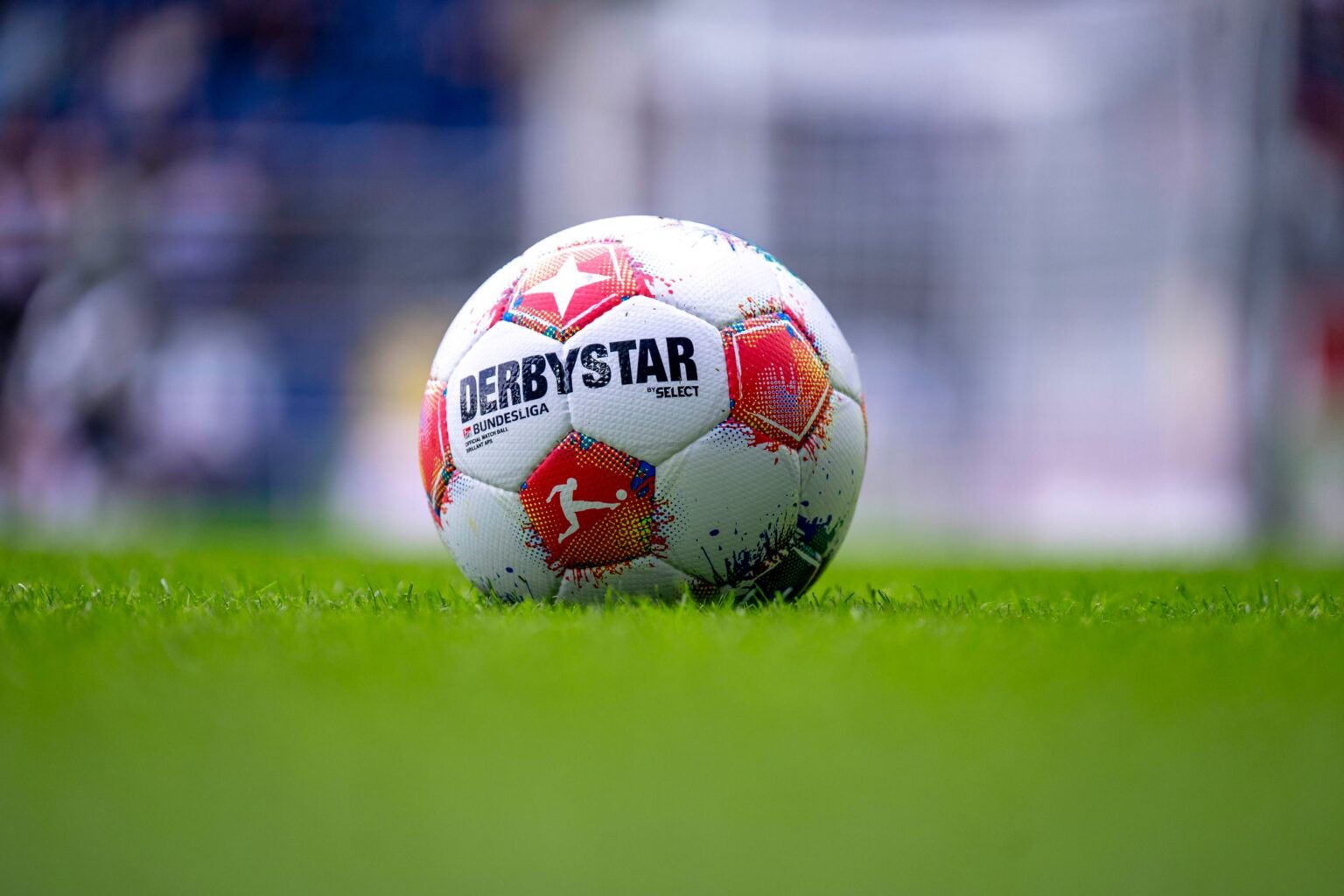 Ein Zuschauer der Partie bei Fortuna Düsseldorf ist gestorben. (Archivfoto)