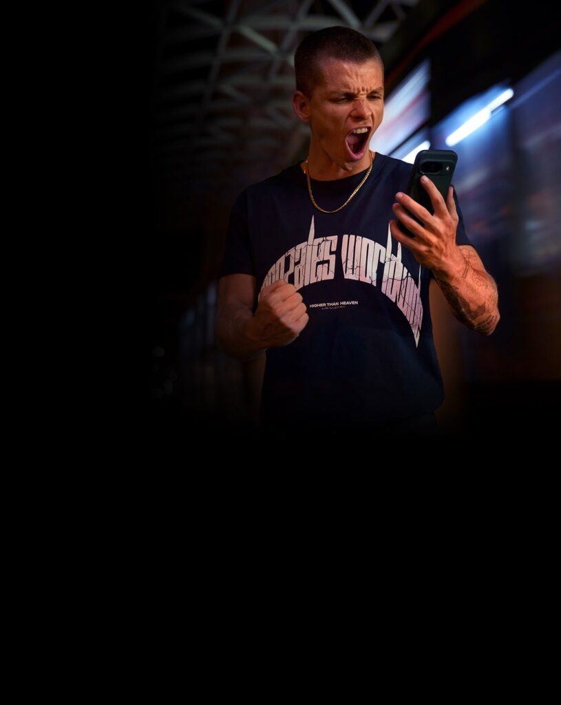 tipico-campaign-app-screaming-mobile