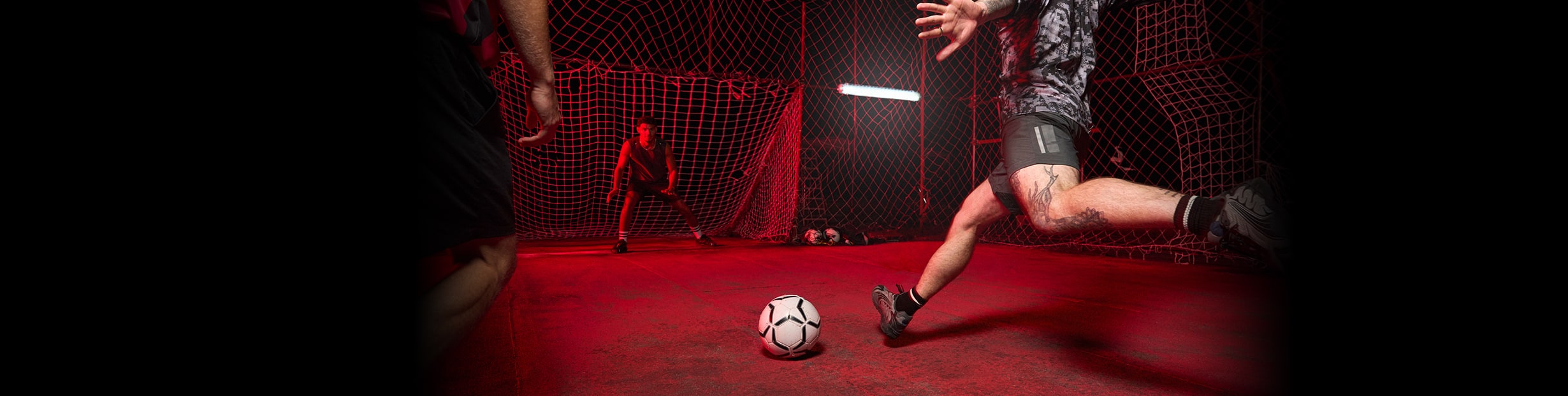 tipico-campaign-footballer-desktop