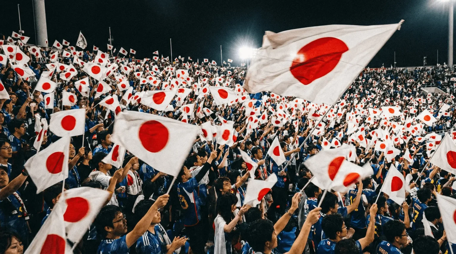 Japan-Fans-1