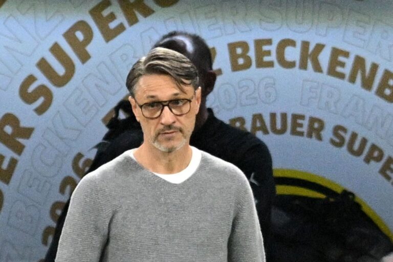 BVB-Trainer Niko Kovac reist ohne seine Sportchefs zum Pokal nach Hamburg. (Archivbild)