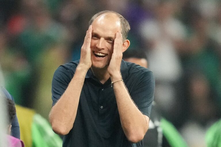 Das WM-Aus hat Thomas Tuchel abgehakt. Nun will er mit England die Nations League und die EM gewinnen. (Archivbild)