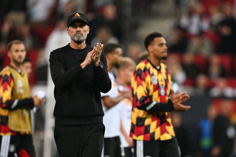 Bundestrainer Jürgen Klopp nach der Niederlage gegen Griechenland.