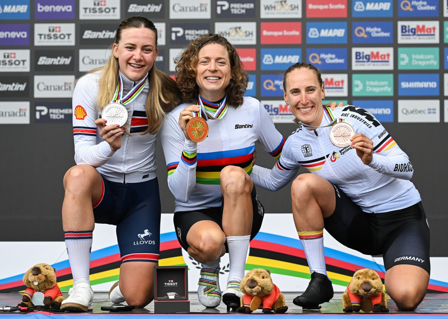 Franziska Koch (r) gewann Bronze im Zeitfahren.
