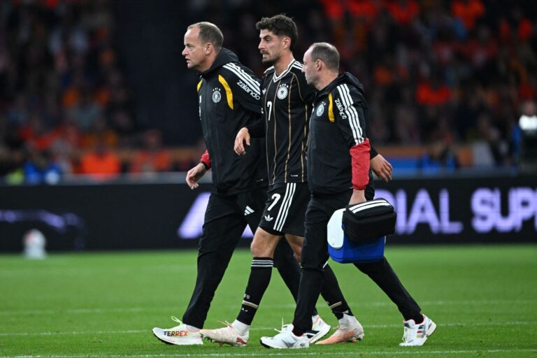 Kai Havertz zog sich in der ersten Halbzeit eine Verletzung zu.