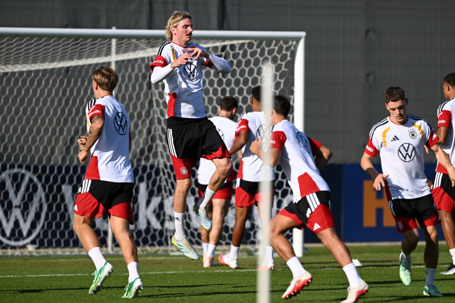 Die DFB-Elf bereitet sich auf das dritte Gruppenspiel in der Nations League vor.