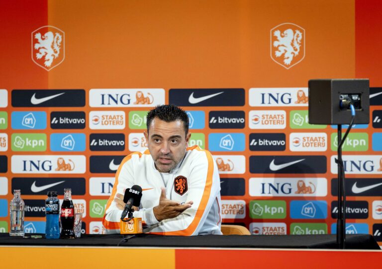 Der neue Bondscoach Xavi Hernández feiert gegen Deutschland sein Debüt.