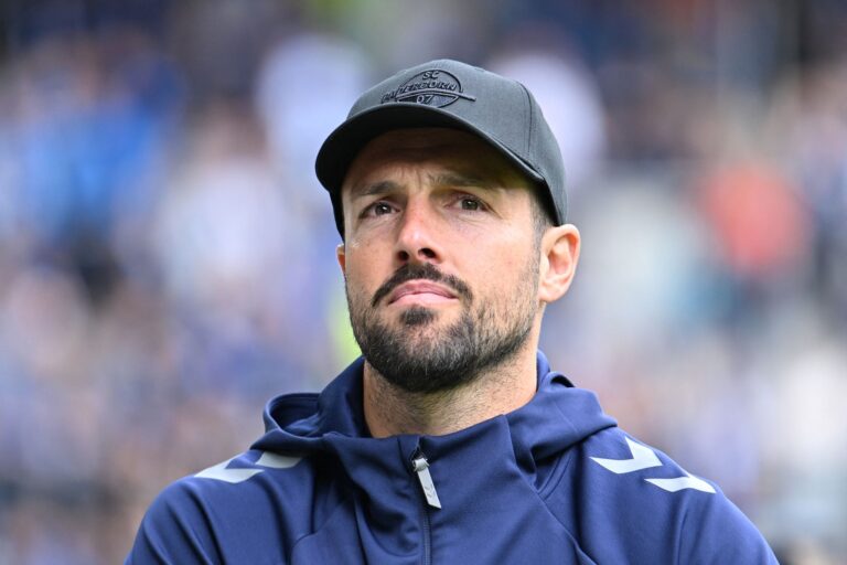Paderborns Trainer Ralf Kettemann.