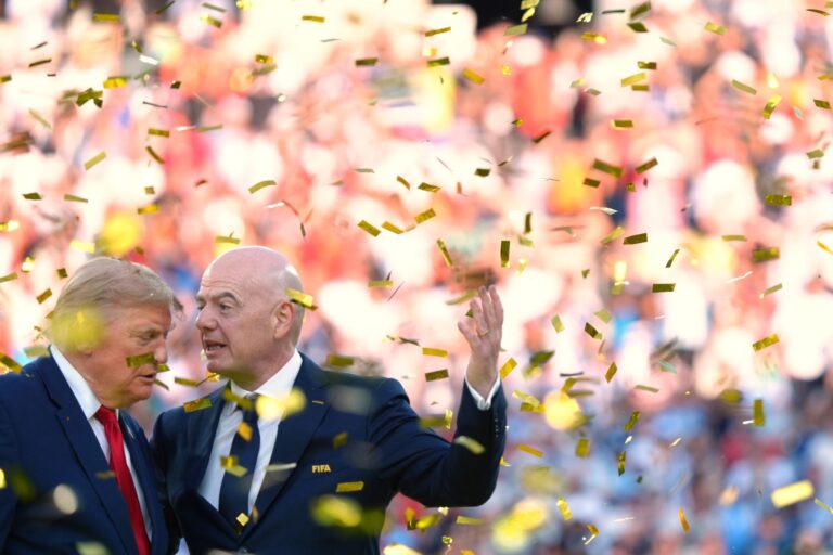 US-Präsident Trump und Gianni Infantino gerieten während der WM in die Kritik. (Archivbild)