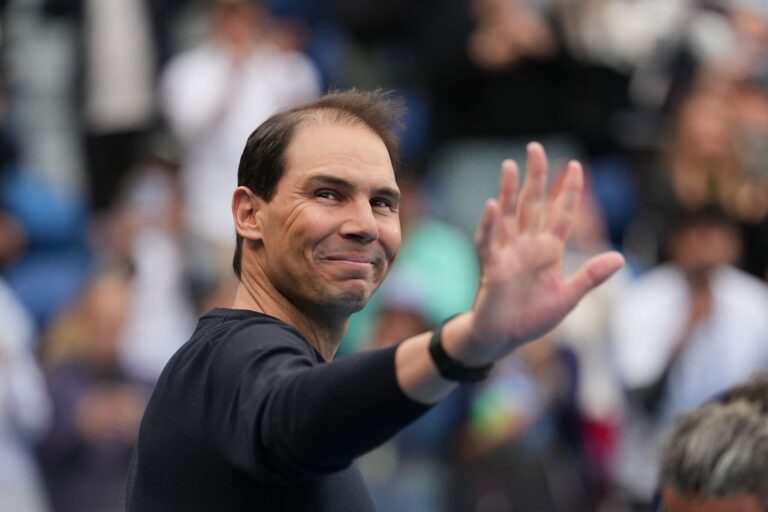 Rafael Nadal will derzeit nicht als Trainer um die Welt reisen. (Archivbild)