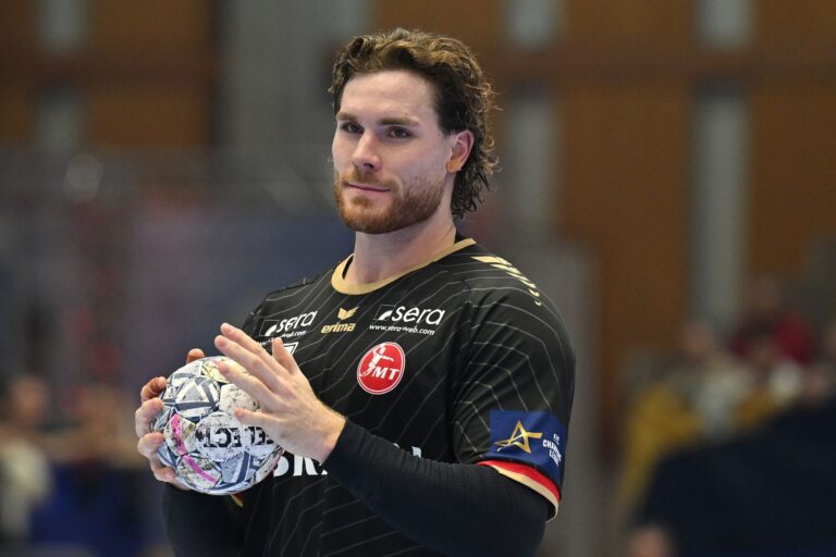 DHB-Kapitän Johannes Golla will die MT Melsungen nach wenigen Monaten wieder verlassen. (Archivbild)