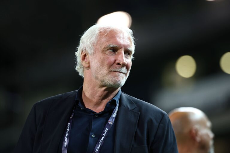 DFB-Sportdirektor Rudi Völler hat die Länge der Länderspielpause kritisiert. (Archivbild)
