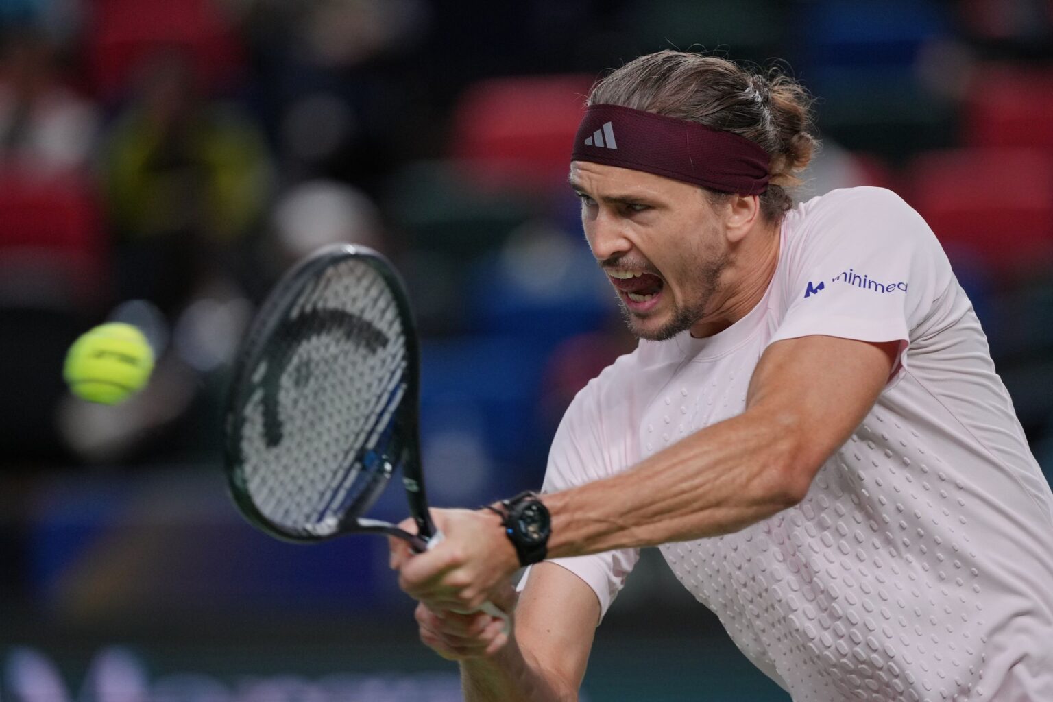 Alexander Zverev steht im Halbfinale von Shanghai. (Archivbild)
