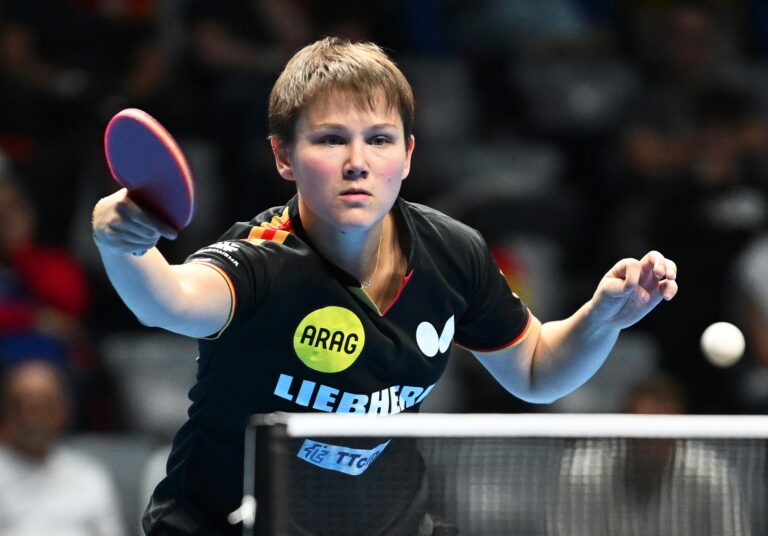 Zwei Medaillen sind sicher: Nina Mittelham bei der Tischtennis-EM (Archivbild).