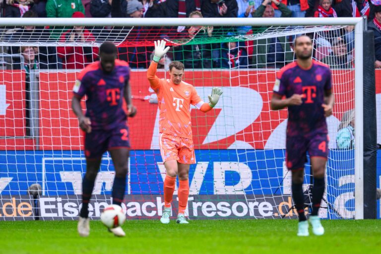 Bayern-Torwart Manuel Neuer nach seinem fatalen Patzer.