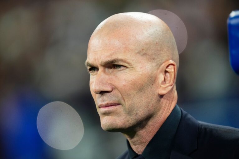 Zinédine Zidane sah ein spätes Aufbäumen seiner Mannschaft in Paris.